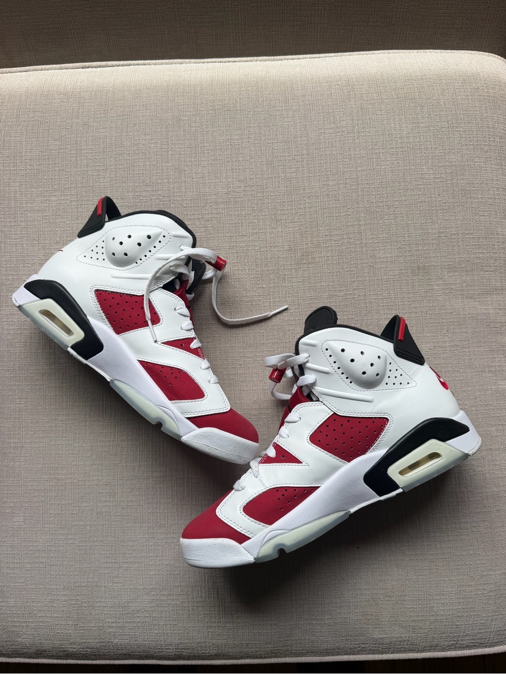 Jordan 6 Retro “Carmines” Size 9 - Picture 2 of 5